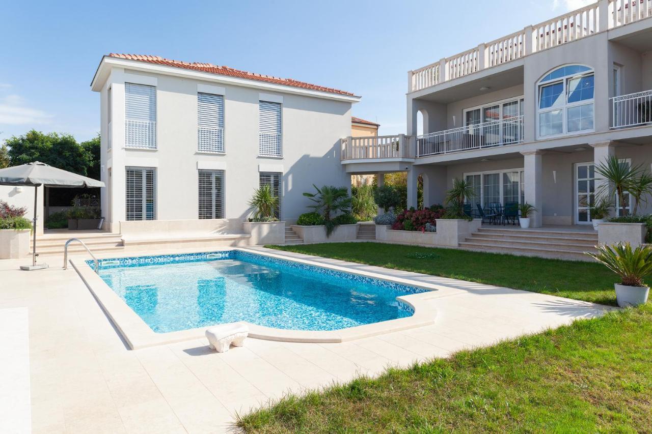 Luxury Apartments Vila Carissa Malinska Exteriör bild