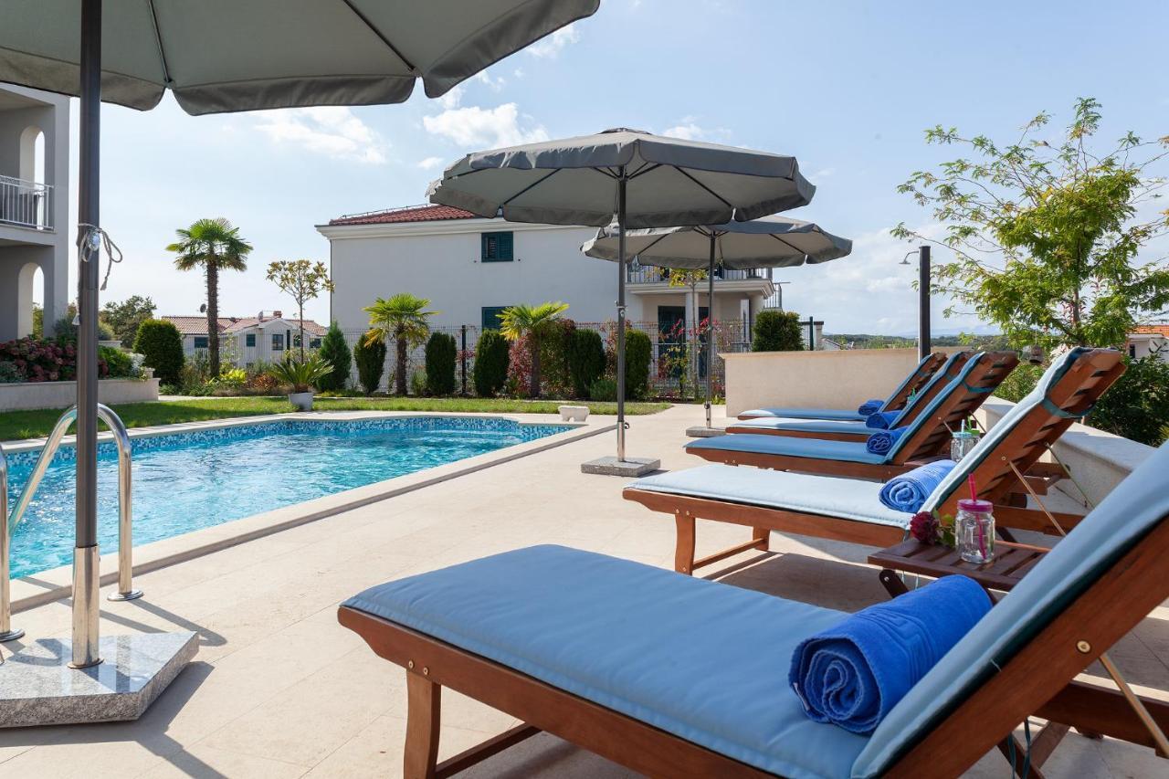 Luxury Apartments Vila Carissa Malinska Exteriör bild
