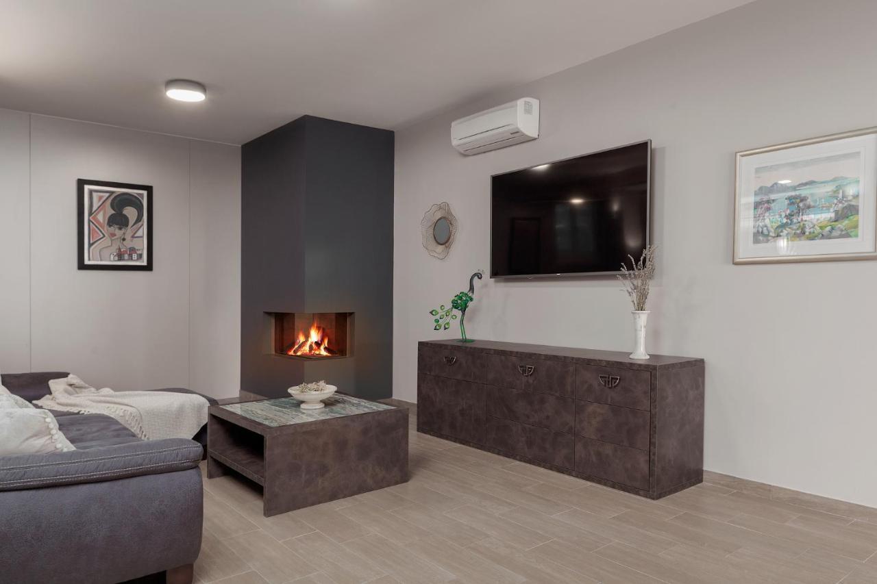 Luxury Apartments Vila Carissa Malinska Exteriör bild